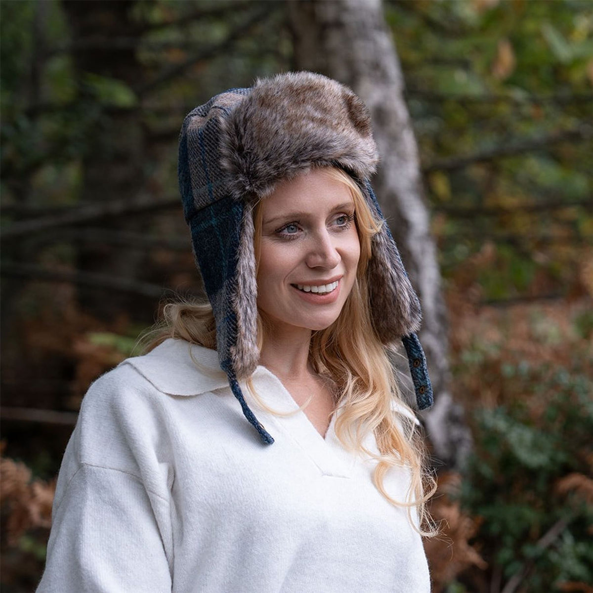 Islay Ladies Harris Tweed Trapper Hat ZH297